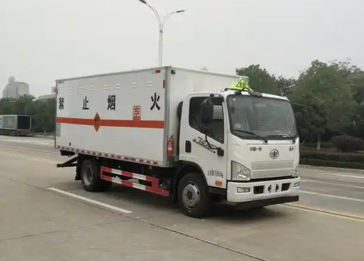 甘肃爆破器材运输车可以上高速吗？